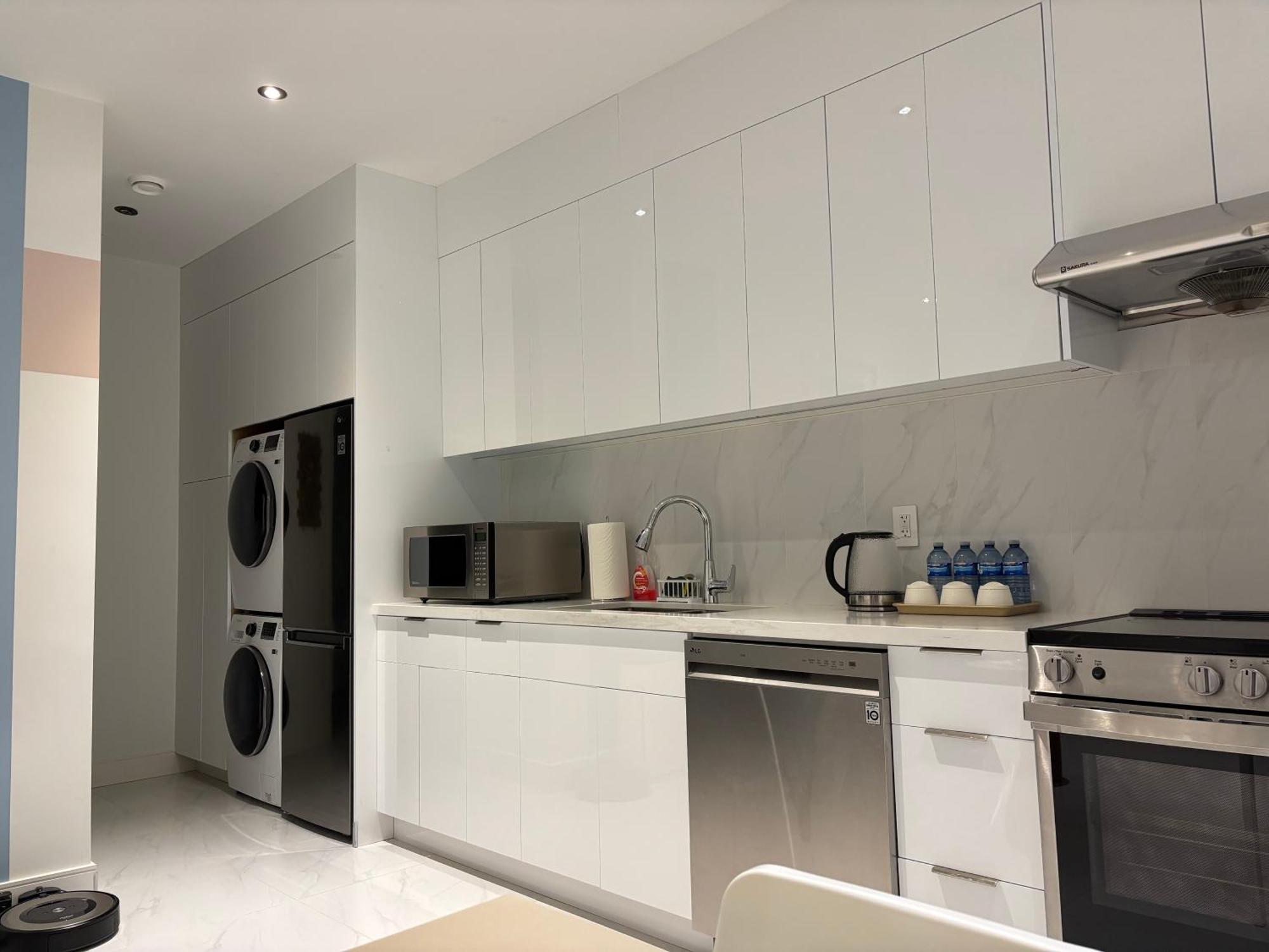 Cozy Family Suite In Vancouver Near Ubc ภายนอก รูปภาพ