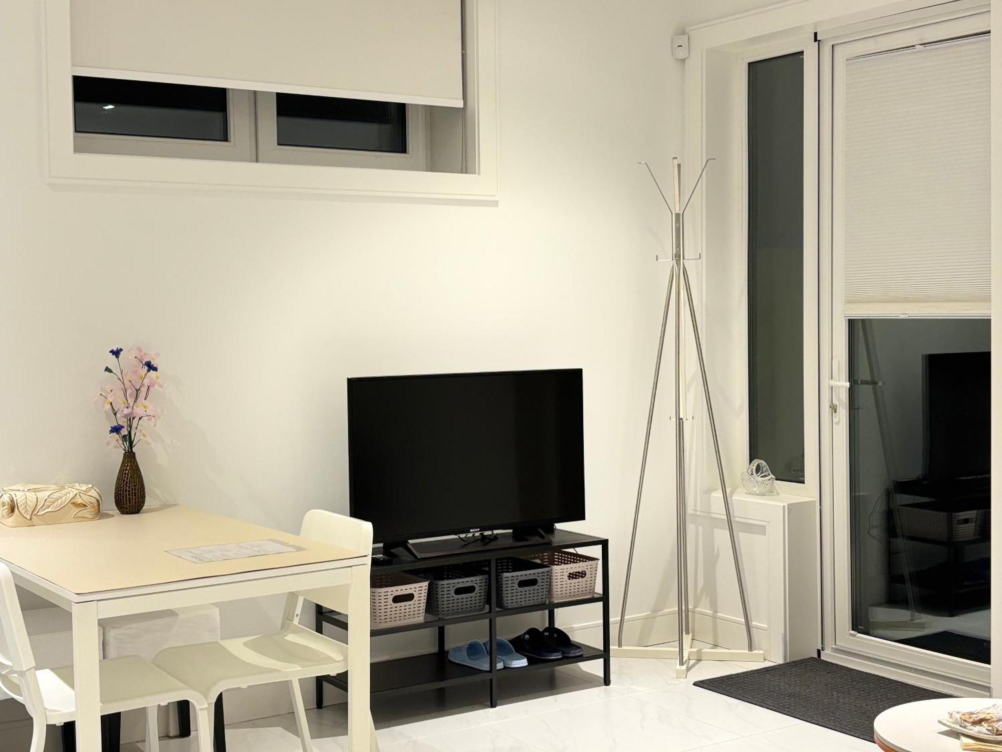 Cozy Family Suite In Vancouver Near Ubc ภายนอก รูปภาพ